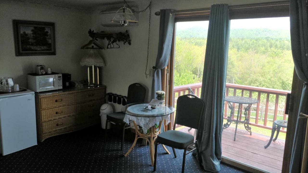 Cornish Midway Lodging المظهر الخارجي الصورة