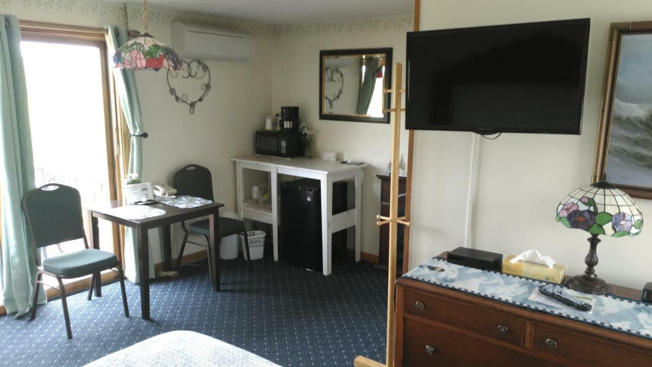 Cornish Midway Lodging المظهر الخارجي الصورة