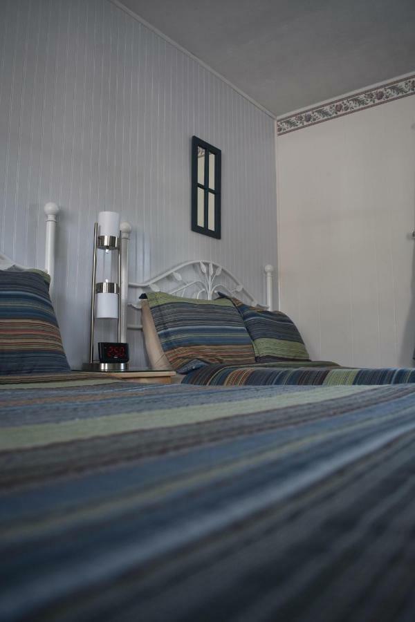 Cornish Midway Lodging المظهر الخارجي الصورة